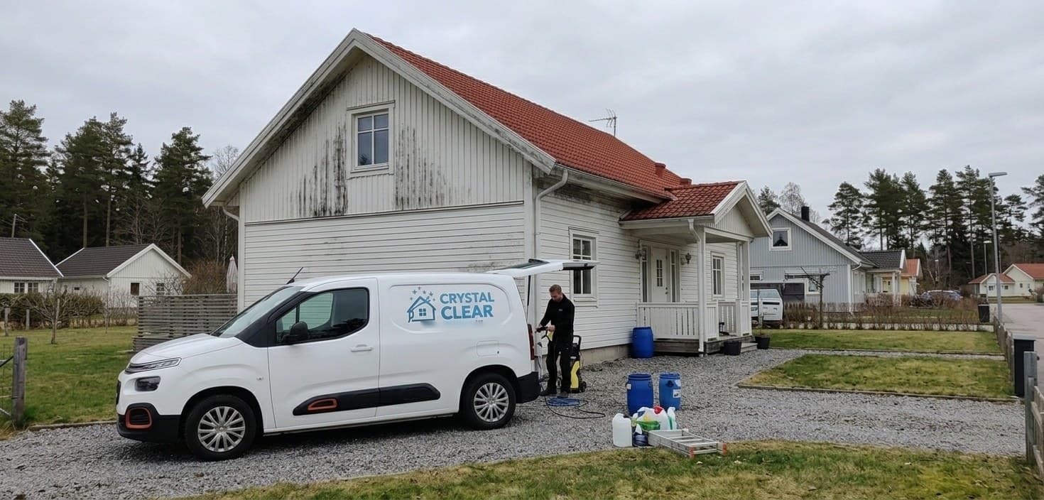 Crystal Clears bil på plats hos en kund under en taktvätt